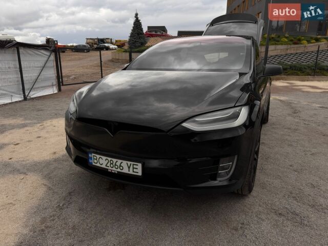 Черный Тесла Модель Х, объемом двигателя 0 л и пробегом 122 тыс. км за 33900 $, фото 1 на Automoto.ua