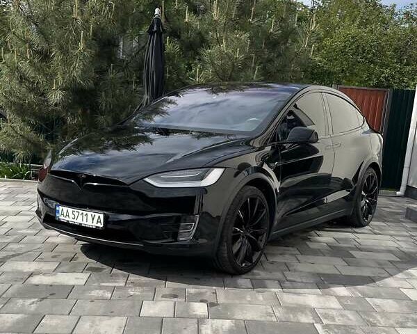 Чорний Тесла Модель Х, об'ємом двигуна 0 л та пробігом 31 тис. км за 76600 $, фото 1 на Automoto.ua