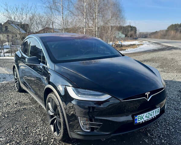Черный Тесла Модель Х, объемом двигателя 0 л и пробегом 45 тыс. км за 59999 $, фото 1 на Automoto.ua