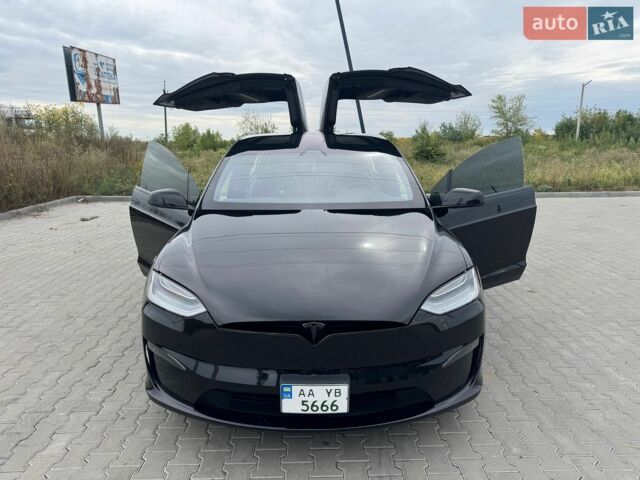 Черный Тесла Модель Х, объемом двигателя 0 л и пробегом 58 тыс. км за 47000 $, фото 1 на Automoto.ua
