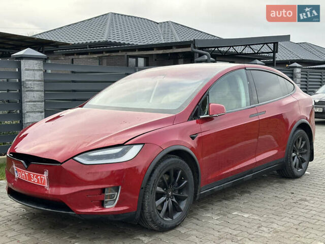 Красный Тесла Модель Х, объемом двигателя 0 л и пробегом 129 тыс. км за 15200 $, фото 1 на Automoto.ua