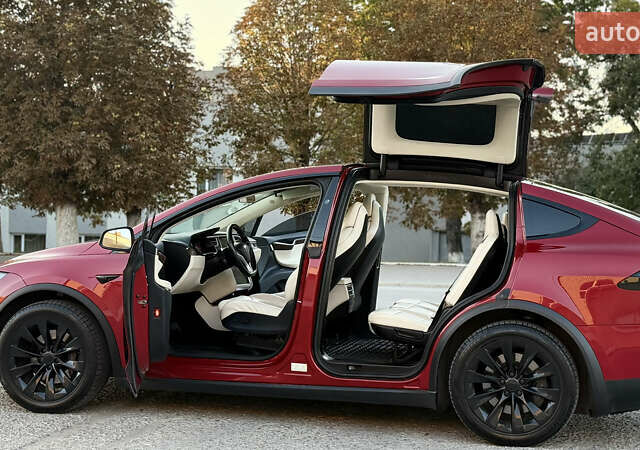 Красный Тесла Модель Х, объемом двигателя 0 л и пробегом 99 тыс. км за 23500 $, фото 1 на Automoto.ua
