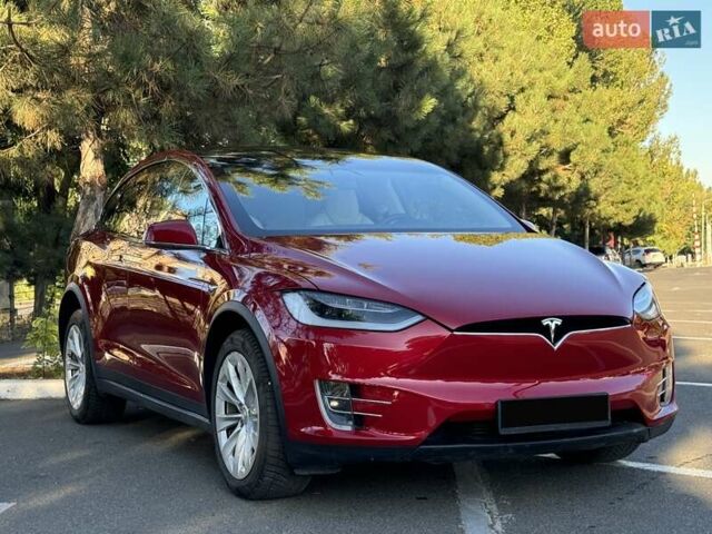 Красный Тесла Модель Х, объемом двигателя 0 л и пробегом 160 тыс. км за 22999 $, фото 1 на Automoto.ua