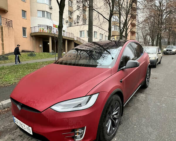 Красный Тесла Модель Х, объемом двигателя 0 л и пробегом 130 тыс. км за 32500 $, фото 1 на Automoto.ua