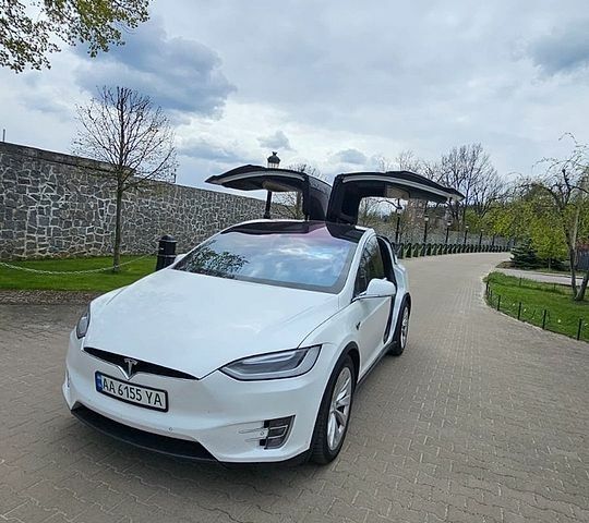 Тесла Модель Х, об'ємом двигуна 0 л та пробігом 146 тис. км за 17500 $, фото 1 на Automoto.ua