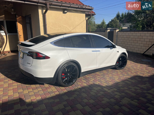Тесла Модель Х, объемом двигателя 0 л и пробегом 109 тыс. км за 24400 $, фото 1 на Automoto.ua