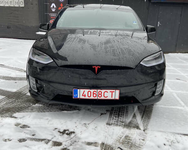 Тесла Модель Х, объемом двигателя 0 л и пробегом 170 тыс. км за 28000 $, фото 1 на Automoto.ua