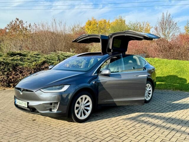 Сірий Тесла Модель Х, об'ємом двигуна 0 л та пробігом 120 тис. км за 35000 $, фото 1 на Automoto.ua