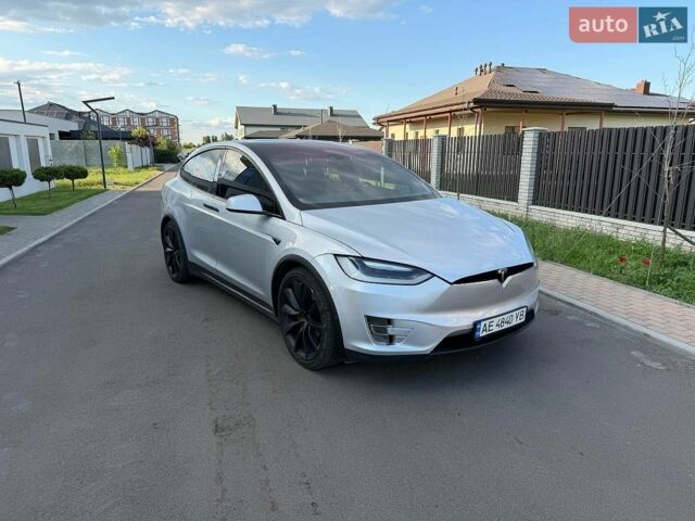 Сірий Тесла Модель Х, об'ємом двигуна 0 л та пробігом 223 тис. км за 16000 $, фото 1 на Automoto.ua