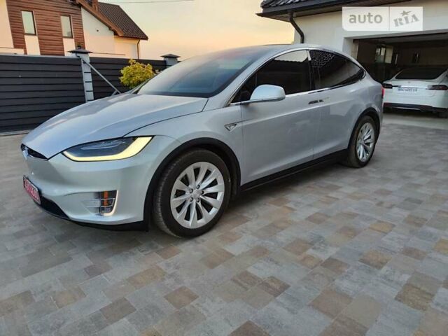 Серый Тесла Модель Х, объемом двигателя 0 л и пробегом 200 тыс. км за 16800 $, фото 1 на Automoto.ua