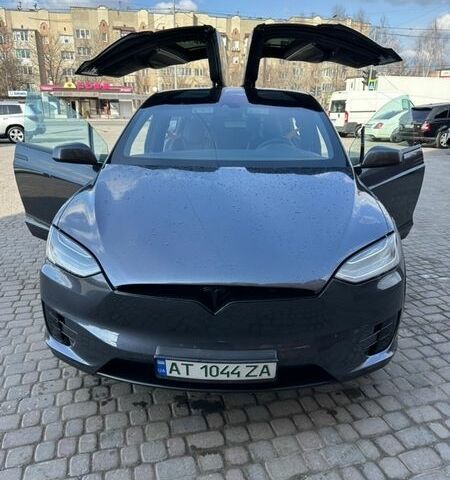 Серый Тесла Модель Х, объемом двигателя 0 л и пробегом 120 тыс. км за 25777 $, фото 1 на Automoto.ua