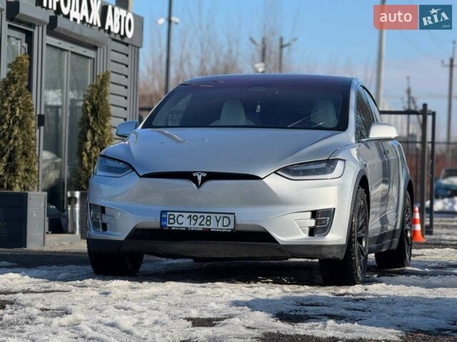 Серый Тесла Модель Х, объемом двигателя 0 л и пробегом 105 тыс. км за 28000 $, фото 1 на Automoto.ua