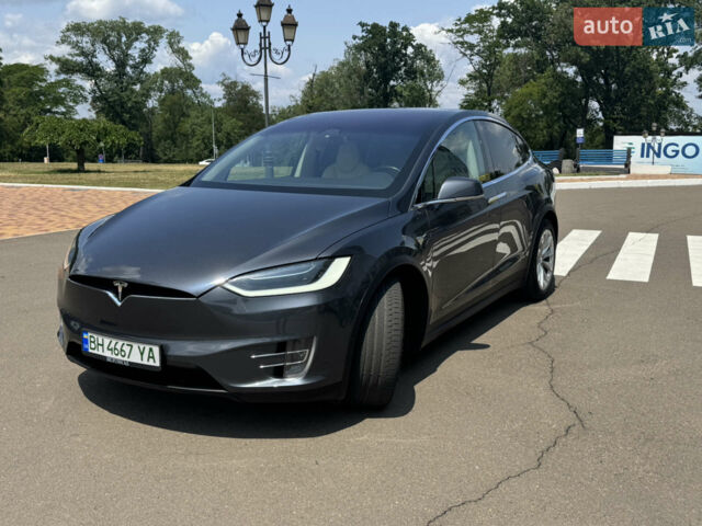 Серый Тесла Модель Х, объемом двигателя 0 л и пробегом 158 тыс. км за 19999 $, фото 1 на Automoto.ua