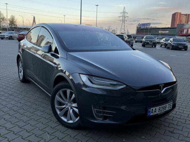 Сірий Тесла Модель Х, об'ємом двигуна 0 л та пробігом 167 тис. км за 35000 $, фото 1 на Automoto.ua