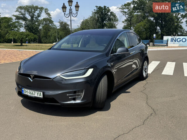 Серый Тесла Модель Х, объемом двигателя 0 л и пробегом 152 тыс. км за 22900 $, фото 1 на Automoto.ua