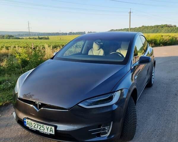 Серый Тесла Модель Х, объемом двигателя 0 л и пробегом 93 тыс. км за 35000 $, фото 1 на Automoto.ua