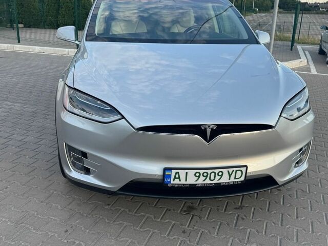Серый Тесла Модель Х, объемом двигателя 0 л и пробегом 85 тыс. км за 30500 $, фото 1 на Automoto.ua
