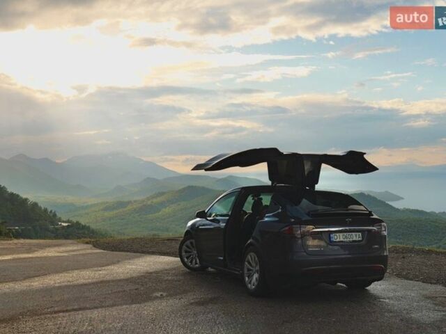 Сірий Тесла Модель Х, об'ємом двигуна 0 л та пробігом 183 тис. км за 25700 $, фото 1 на Automoto.ua