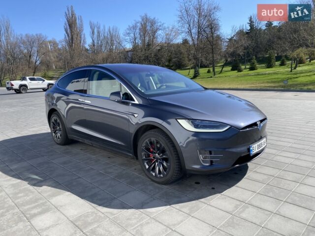 Серый Тесла Модель Х, объемом двигателя 0 л и пробегом 100 тыс. км за 24999 $, фото 1 на Automoto.ua