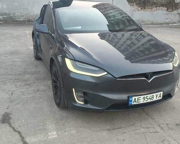Сірий Тесла Модель Х, об'ємом двигуна 0 л та пробігом 98 тис. км за 19800 $, фото 1 на Automoto.ua