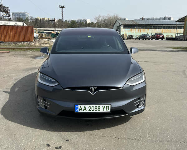 Сірий Тесла Модель Х, об'ємом двигуна 0 л та пробігом 109 тис. км за 33000 $, фото 1 на Automoto.ua