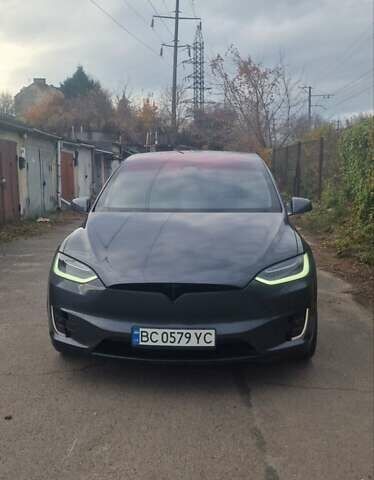 Серый Тесла Модель Х, объемом двигателя 0 л и пробегом 119 тыс. км за 28900 $, фото 1 на Automoto.ua