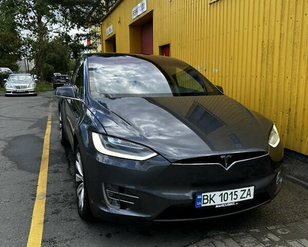 Сірий Тесла Модель Х, об'ємом двигуна 0 л та пробігом 111 тис. км за 43000 $, фото 1 на Automoto.ua