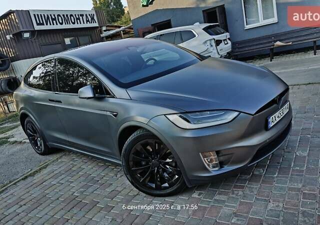 Серый Тесла Модель Х, объемом двигателя 0 л и пробегом 107 тыс. км за 34000 $, фото 1 на Automoto.ua