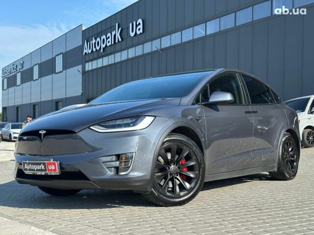 Серый Тесла Модель Х, объемом двигателя 0 л и пробегом 81 тыс. км за 39990 $, фото 1 на Automoto.ua