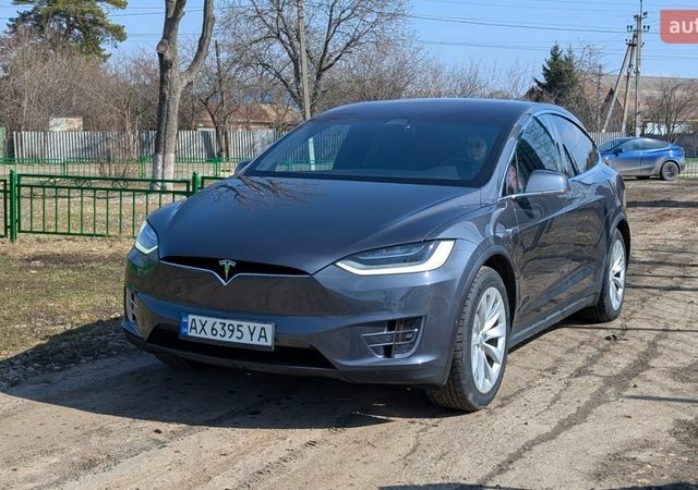 Сірий Тесла Модель Х, об'ємом двигуна 0 л та пробігом 64 тис. км за 34700 $, фото 1 на Automoto.ua