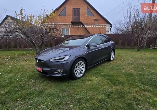 Серый Тесла Модель Х, объемом двигателя 0 л и пробегом 48 тыс. км за 33500 $, фото 1 на Automoto.ua