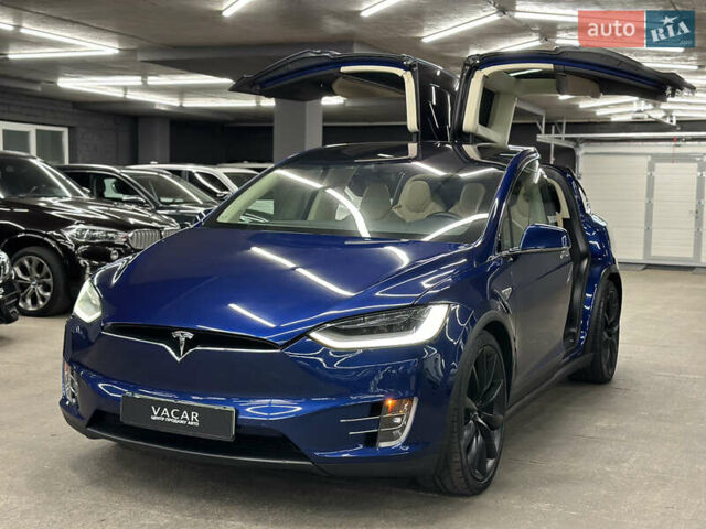 Синий Тесла Модель Х, объемом двигателя 0 л и пробегом 152 тыс. км за 28500 $, фото 1 на Automoto.ua