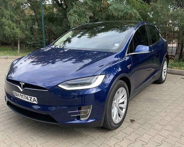 Синий Тесла Модель Х, объемом двигателя 0 л и пробегом 100 тыс. км за 25000 $, фото 1 на Automoto.ua