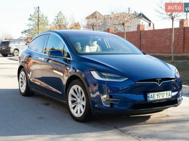 Синий Тесла Модель Х, объемом двигателя 0 л и пробегом 97 тыс. км за 43000 $, фото 1 на Automoto.ua