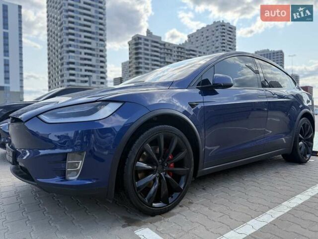 Синий Тесла Модель Х, объемом двигателя 0 л и пробегом 65 тыс. км за 49944 $, фото 1 на Automoto.ua
