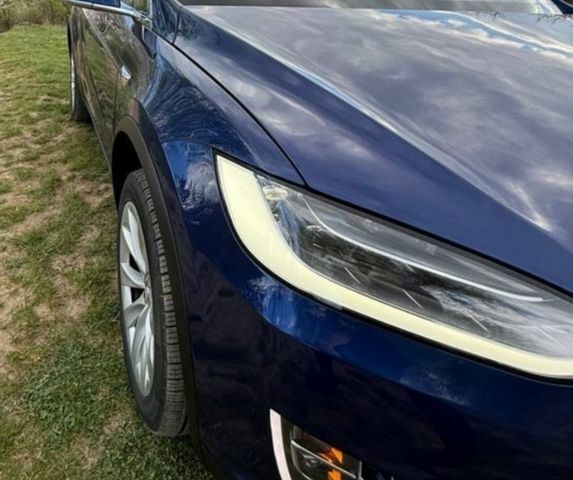 Синій Тесла Модель Х, об'ємом двигуна 0 л та пробігом 83 тис. км за 26900 $, фото 1 на Automoto.ua