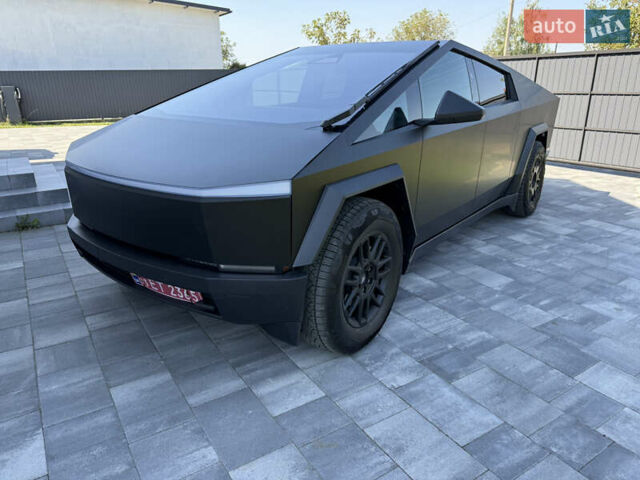 Черный Тесла Cybertruck, объемом двигателя 0 л и пробегом 1 тыс. км за 89900 $, фото 1 на Automoto.ua