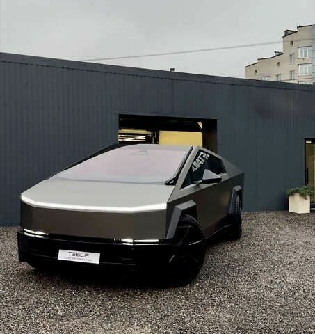 Тесла Cybertruck, объемом двигателя 0 л и пробегом 3 тыс. км за 99900 $, фото 1 на Automoto.ua