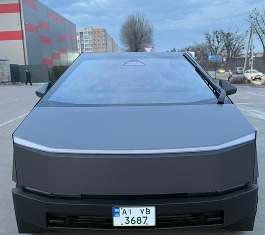 Сірий Тесла Cybertruck, об'ємом двигуна 0 л та пробігом 3 тис. км за 125000 $, фото 1 на Automoto.ua