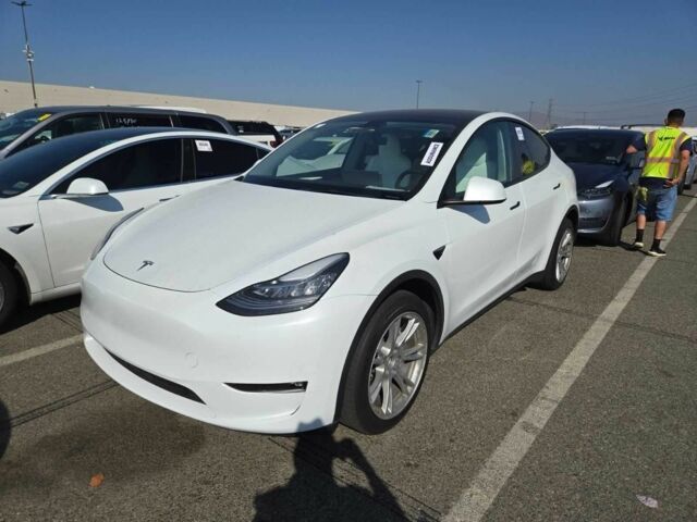 Белый Тесла Другая, объемом двигателя 0 л и пробегом 50 тыс. км за 15050 $, фото 1 на Automoto.ua