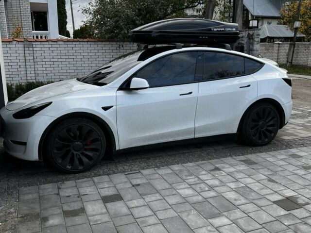 Белый Тесла Другая, объемом двигателя 0 л и пробегом 64 тыс. км за 27500 $, фото 1 на Automoto.ua