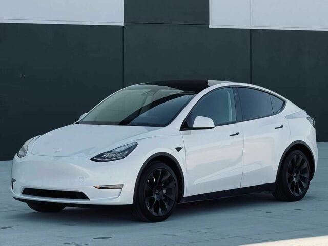 Белый Тесла Другая, объемом двигателя 0 л и пробегом 27 тыс. км за 10000 $, фото 1 на Automoto.ua