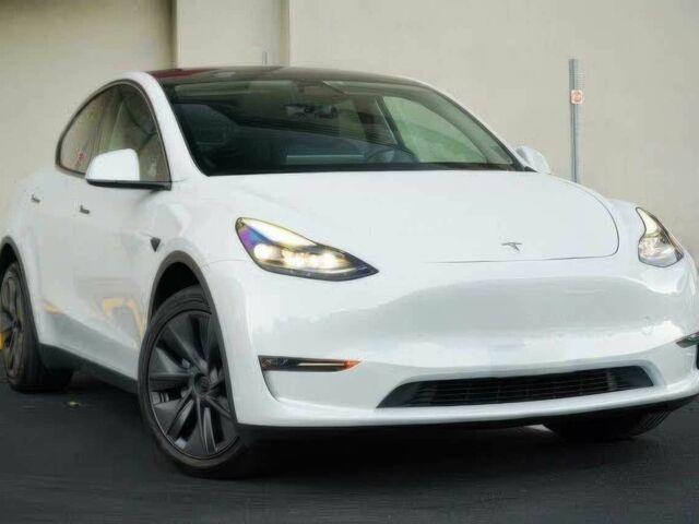 Белый Тесла Другая, объемом двигателя 0 л и пробегом 6 тыс. км за 20300 $, фото 1 на Automoto.ua