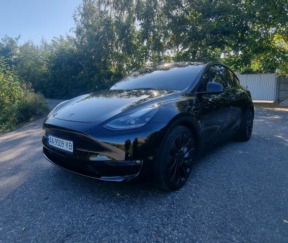 Тесла Другая 2021 в Вышгороде на Automoto.ua Черный Тесла Другая, объемом двигателя 0 л и пробегом 88 тыс. км за 30000 $, фото 1 на Automoto.ua