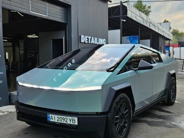 Серый Тесла Другая, объемом двигателя 0 л и пробегом 10 тыс. км за 105000 $, фото 1 на Automoto.ua