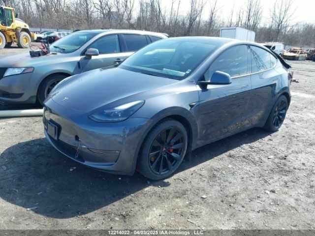 Тесла Другая 2022 в Ровно на Automoto.ua Серый Тесла Другая, объемом двигателя 0 л и пробегом 55 тыс. км за 13900 $, фото 1 на Automoto.ua