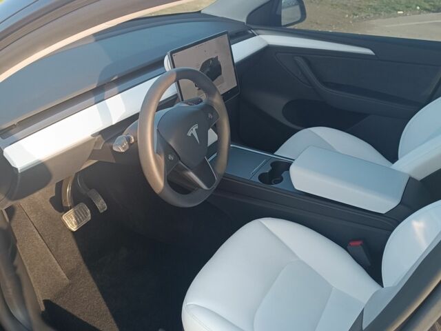 Серый Тесла Другая, объемом двигателя 0 л и пробегом 8 тыс. км за 26500 $, фото 1 на Automoto.ua