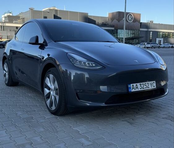 Тесла Другая 2021 в Киеве на Automoto.ua Серый Тесла Другая, объемом двигателя 0 л и пробегом 72 тыс. км за 23500 $, фото 1 на Automoto.ua