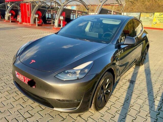 Тесла Другая 2024 в Тернополе на Automoto.ua Серый Тесла Другая, объемом двигателя 0 л и пробегом 3 тыс. км за 28000 $, фото 1 на Automoto.ua