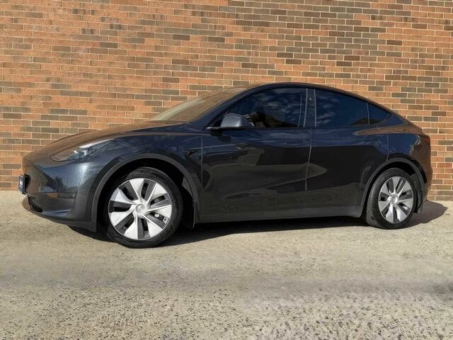 Серый Тесла Другая, объемом двигателя 0 л и пробегом 16 тыс. км за 12300 $, фото 1 на Automoto.ua